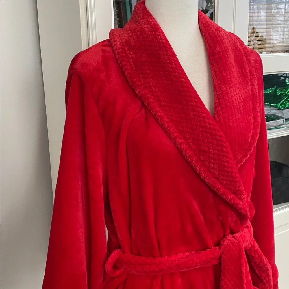 Red Luxurious Plush Faux Fur Belted Bathrobe Lounge Soft Sexy Spa Day Pamper